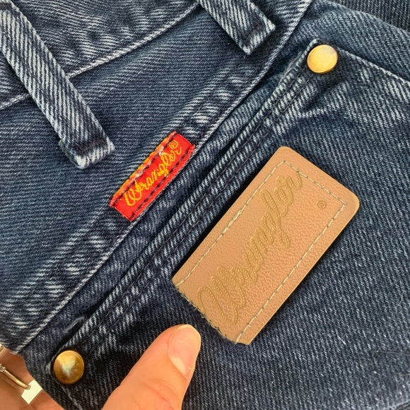 Wrangler High Waisted Women Denim - Picture 10 of 10